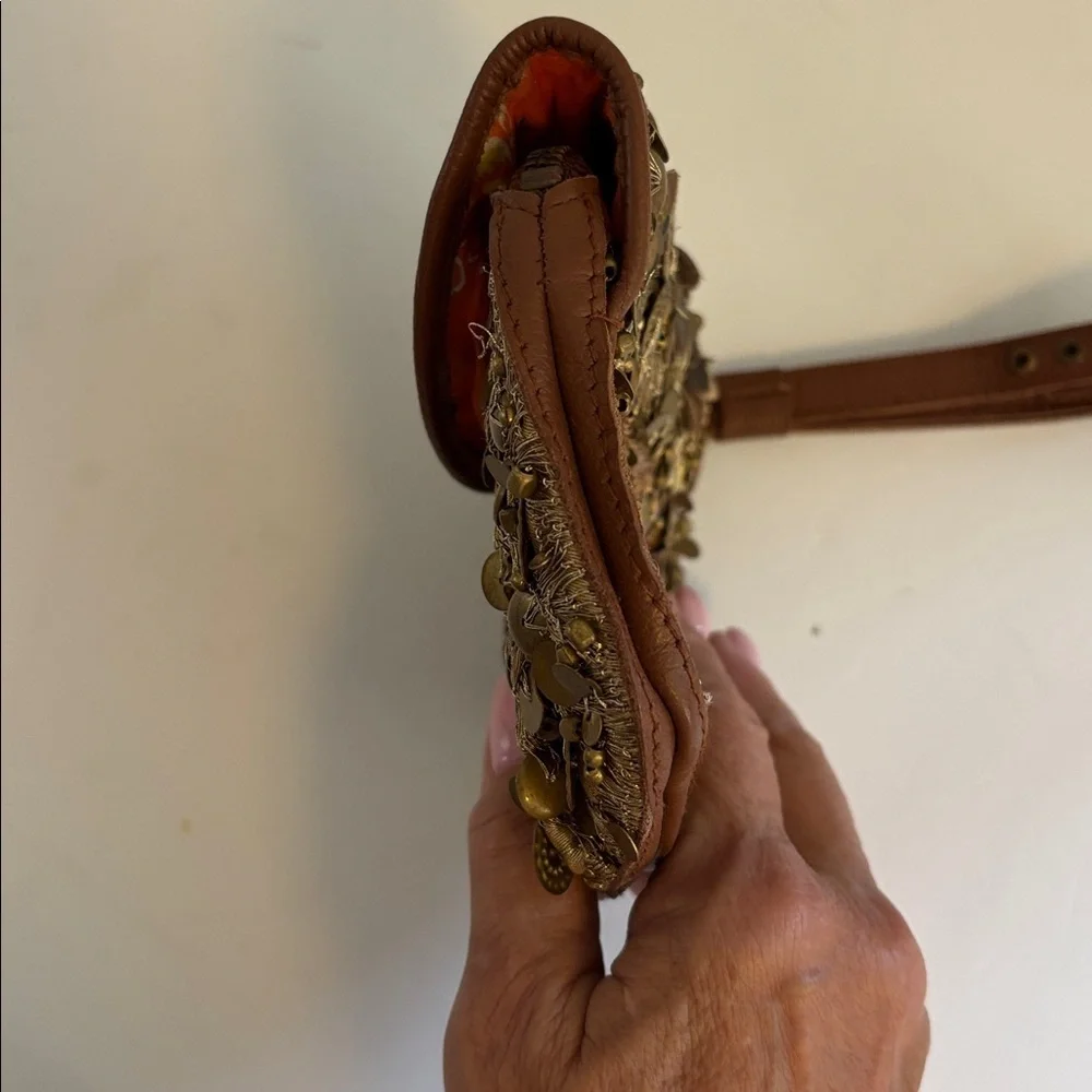 GOLD SEQUIN BEADED WRISTLET WITH BROWN LEATHER NO BRAND TAG MADE IN INDIA